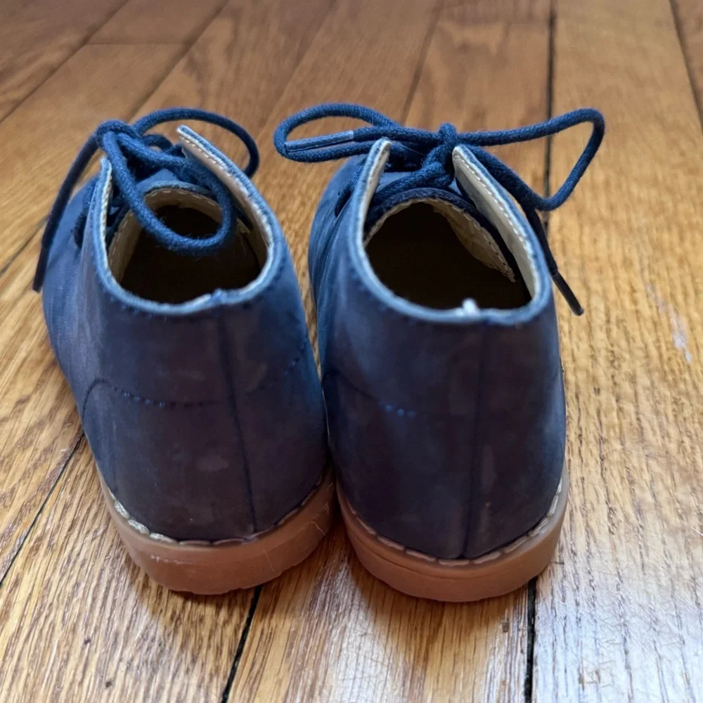 Janie and Jack Navy Blue Lace-Up Desert Boots - Size 5